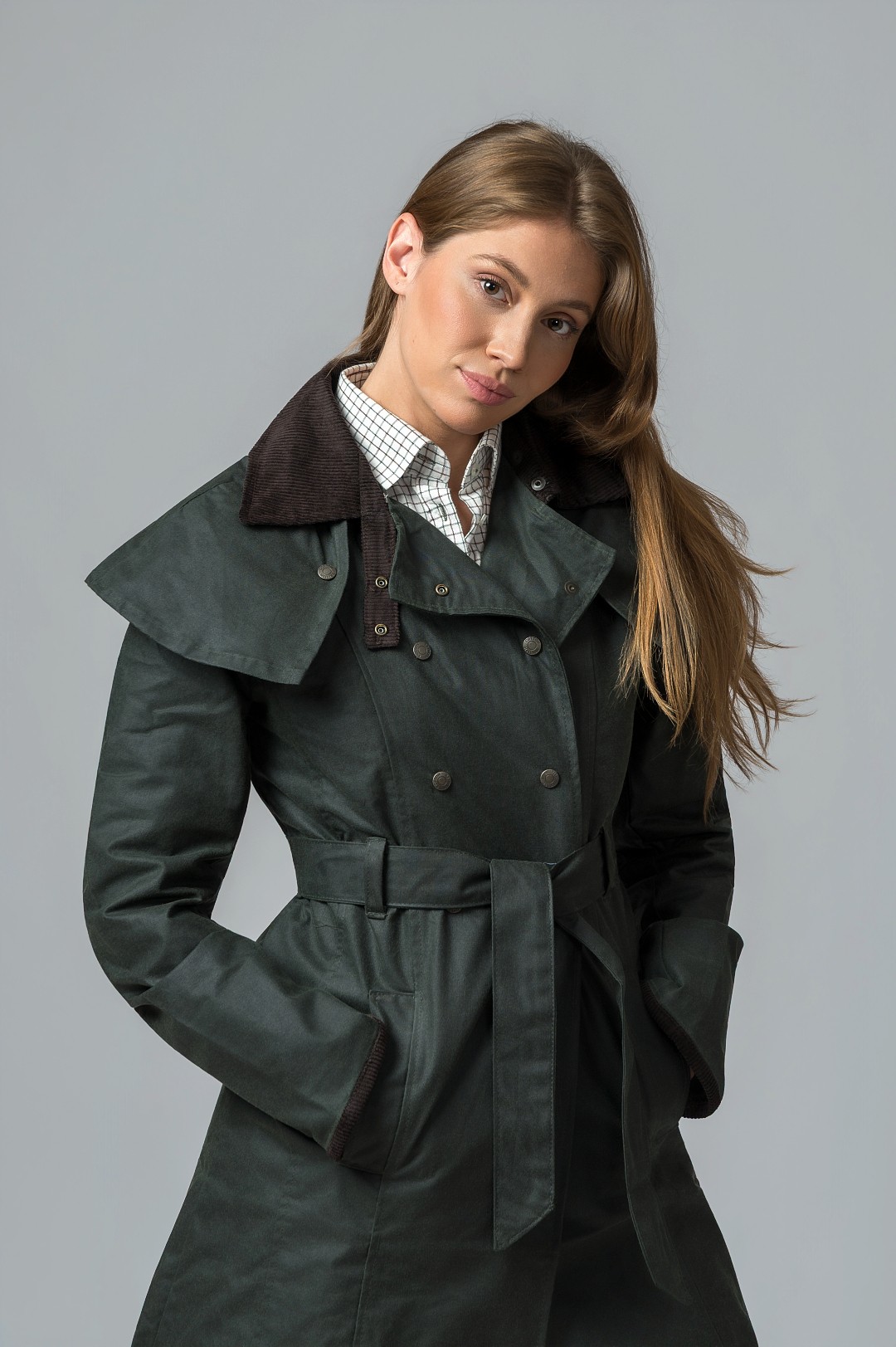 CAPA DE MUJER ENCERADA VERDE