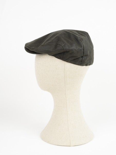 CASQUETTE VISIÈRE CIRÉE CASQUETTE CIRÉE. COULEUR VERTE