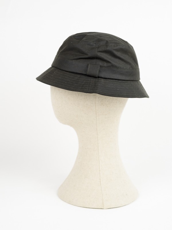 Sombrero modelo Bush Hat en tono verde.