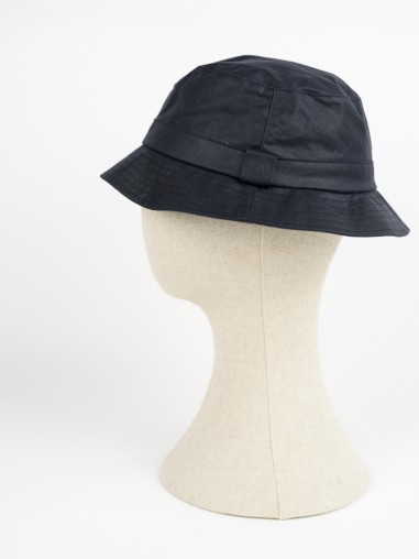 GORRO REDONDO ENCERADO BUSH HAT. COLOR AZUL MARINO